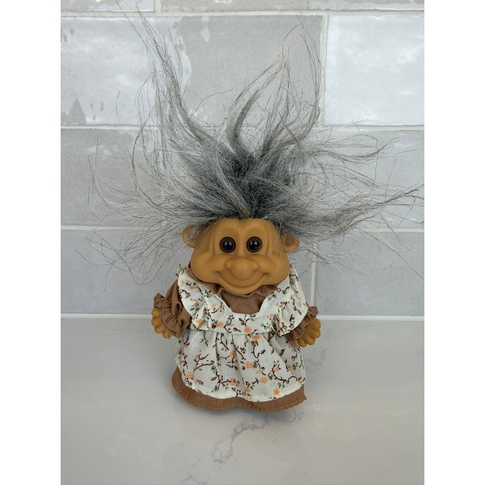 Vintage Russ Berrie 5 inch Grandma Troll Retro‎ Doll